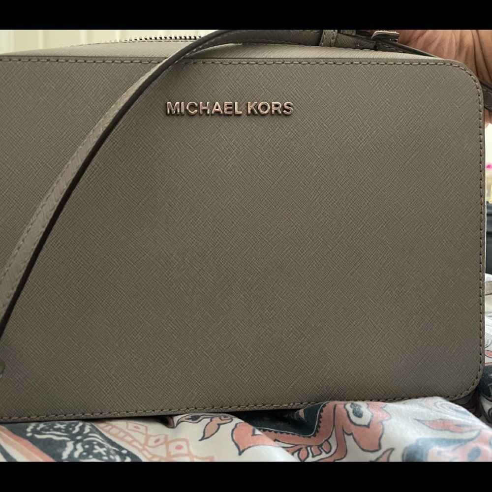 Michael Kors cross body bag worn once